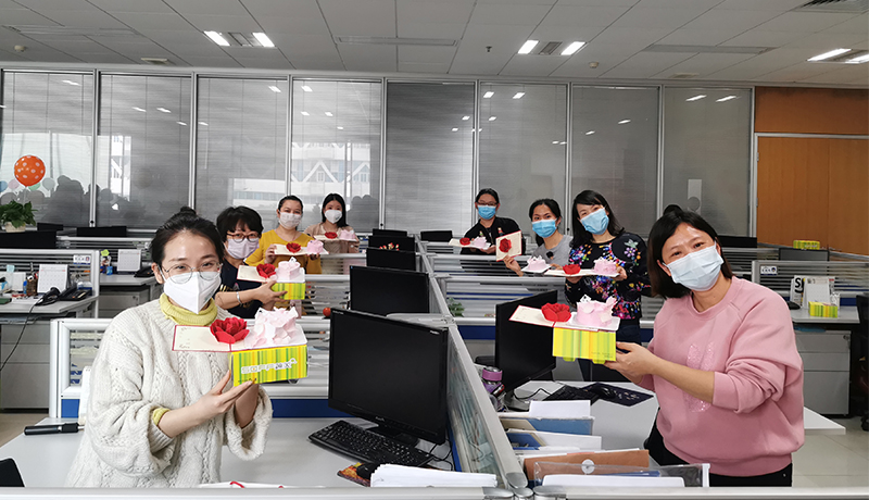 >助力女神上“頭條”！