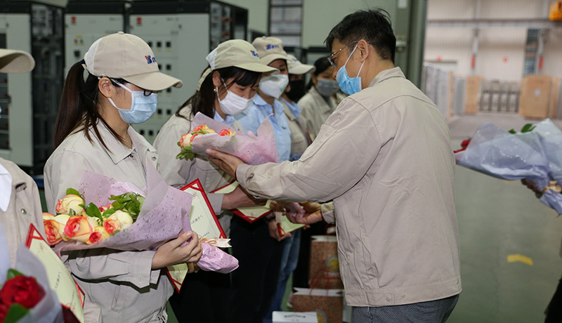 >男神登場，愿望實(shí)現(xiàn)！